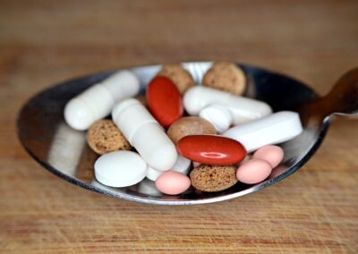 “Antibiotici e cortisonici!”- Le terapie che salvano i medici