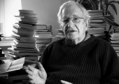 Noam Chomsky e la grammatica universale