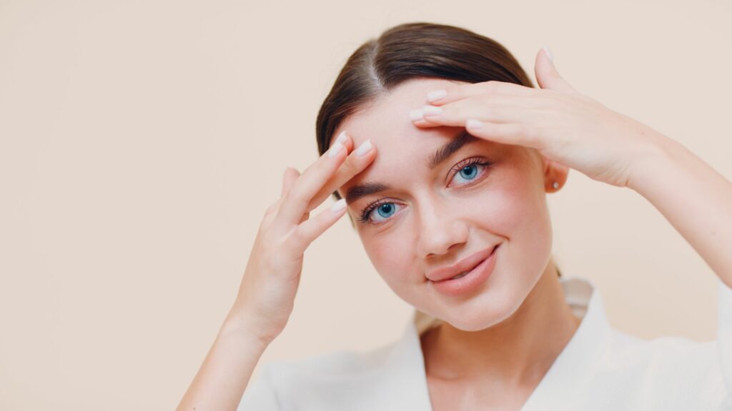 Yoga facciale: un metodo naturale per migliorare la tonicità del volto