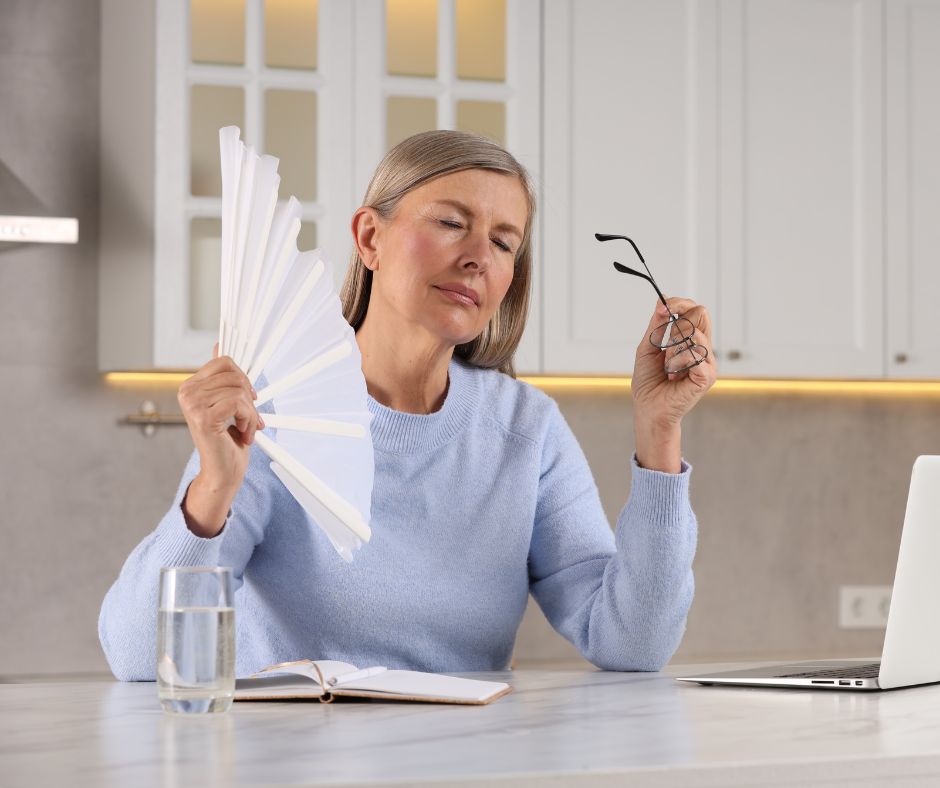 Rischio epatico per il farmaco anti-vampate: allarme dell'AIFA