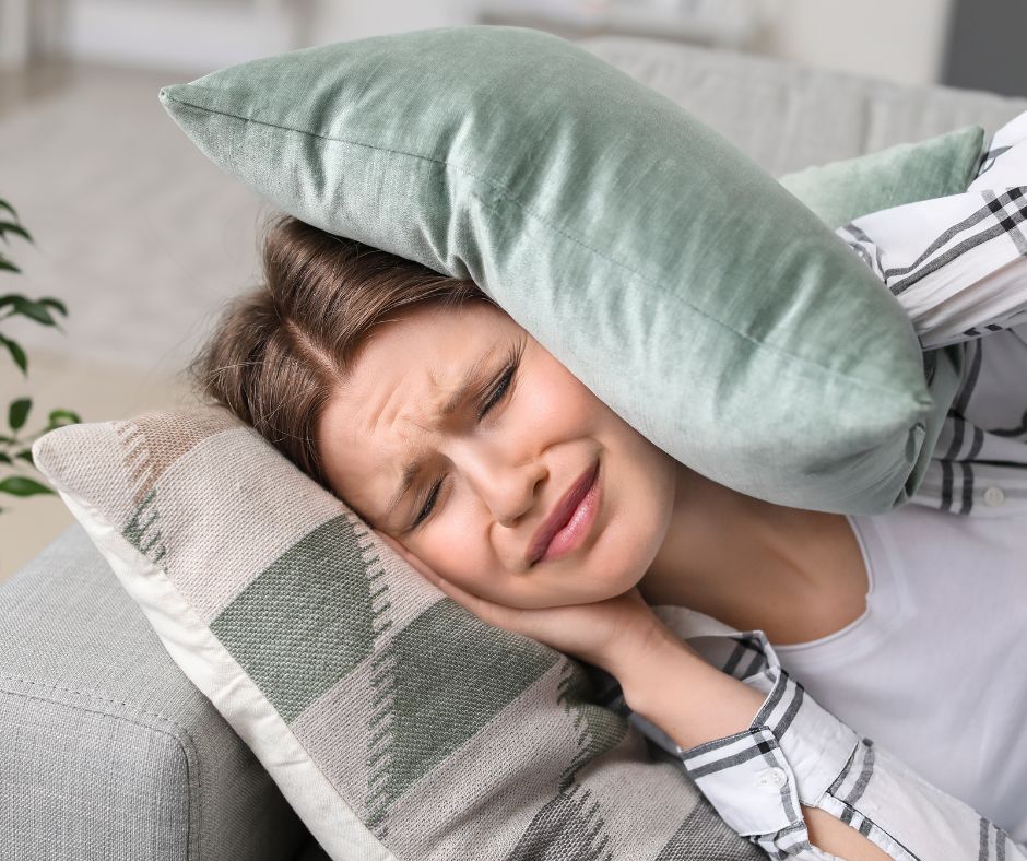 Tinnitus e Omeopatia: quando il fischio nell’orecchio non è solo un rumore