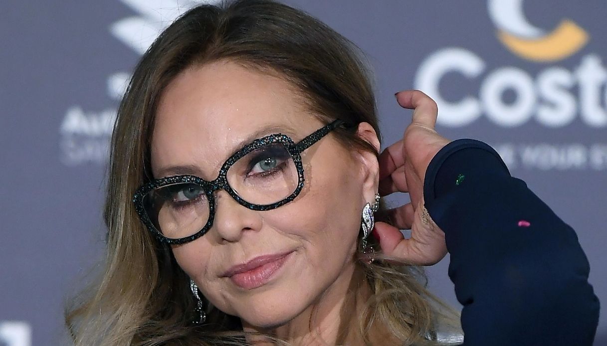 "Mi curo con l'Omeopatia": il coraggio della Muti a Sanremo